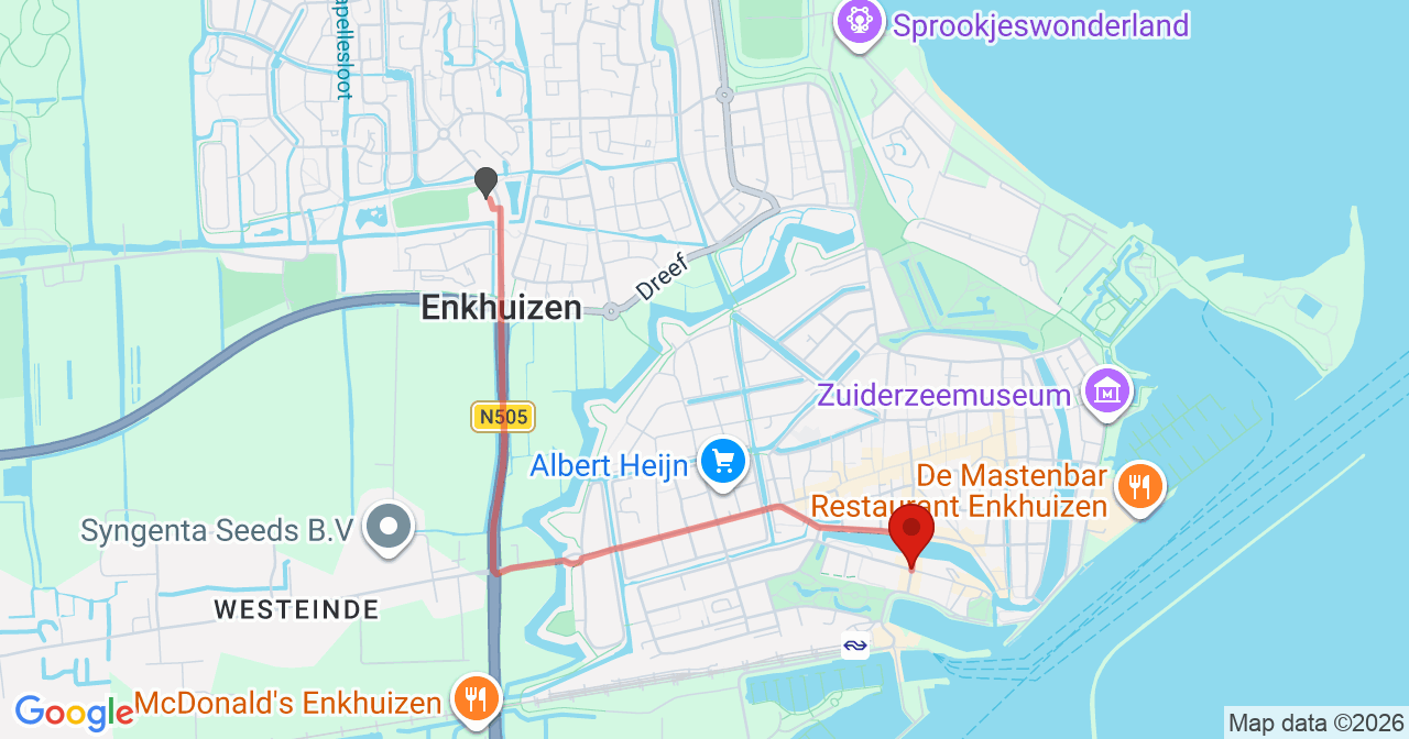 Kaart van het incident in Enkhuizen met de aanrijroutes van de gealarmeerde eenheden