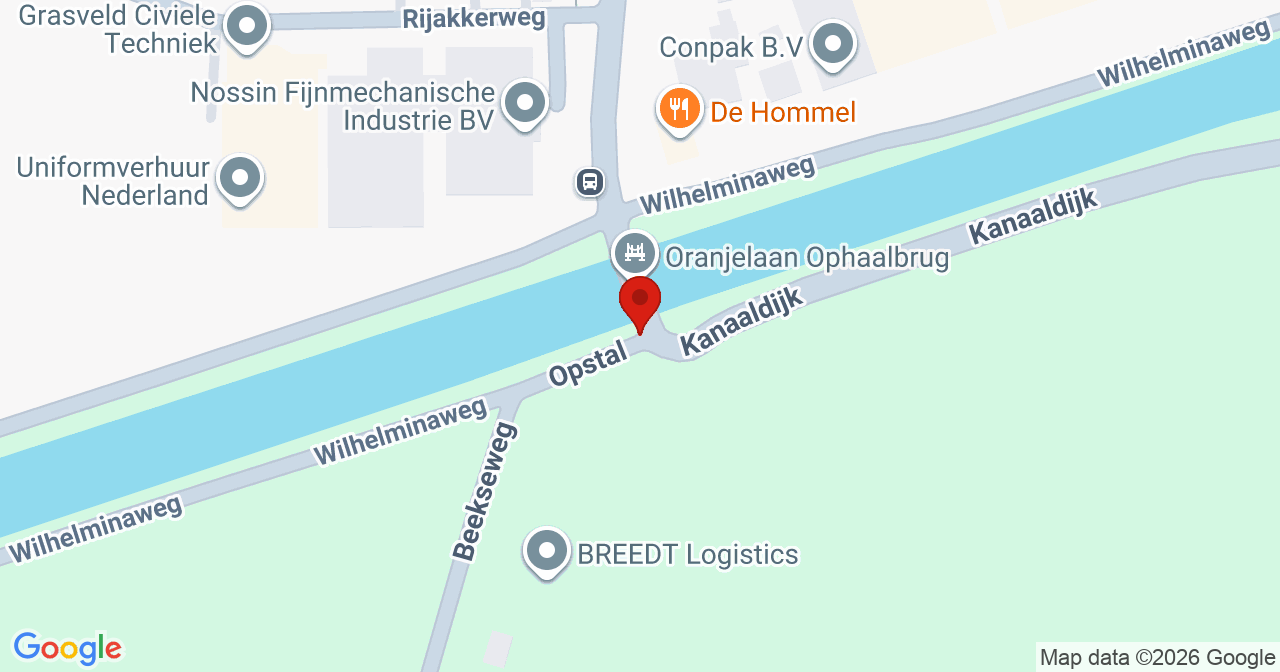 Kaart van het incident in Beek en Donk met de aanrijroutes van de gealarmeerde eenheden