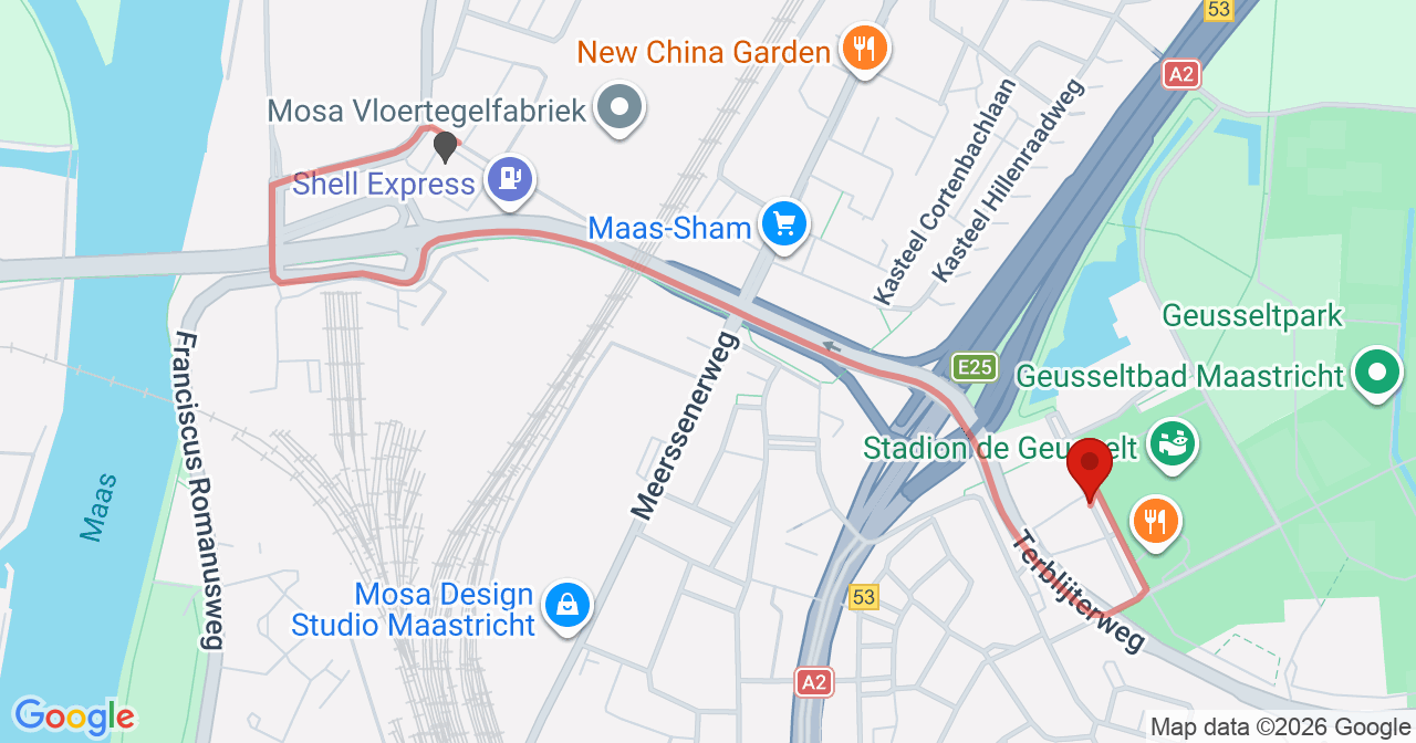 Kaart van het incident in Maastricht met de aanrijroutes van de gealarmeerde eenheden