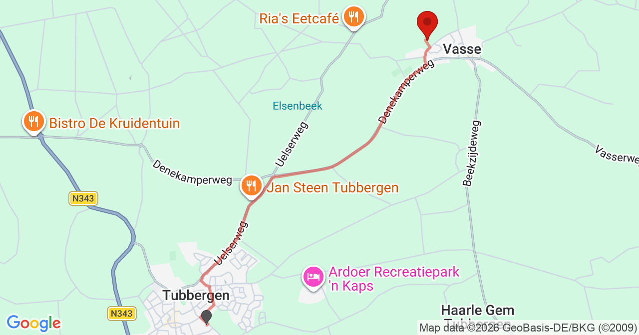 Kaart van het incident in Vasse met de aanrijroutes van de gealarmeerde eenheden