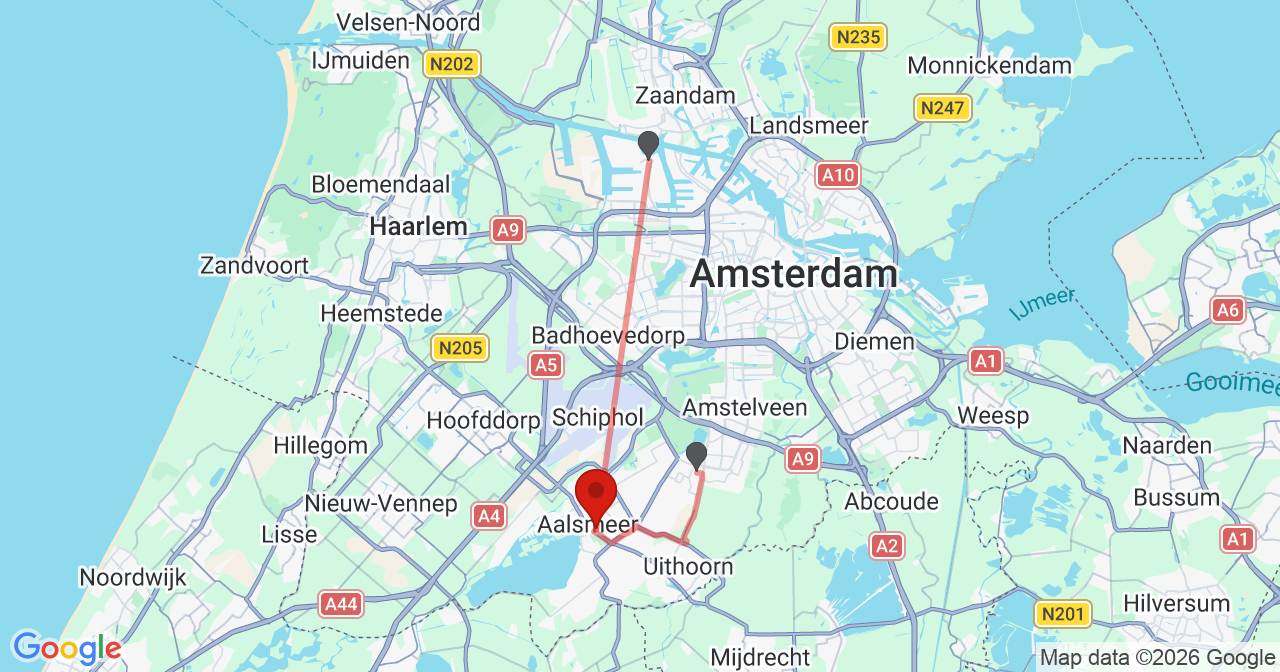 Kaart van het incident in Aalsmeer met de aanrijroutes van de gealarmeerde eenheden