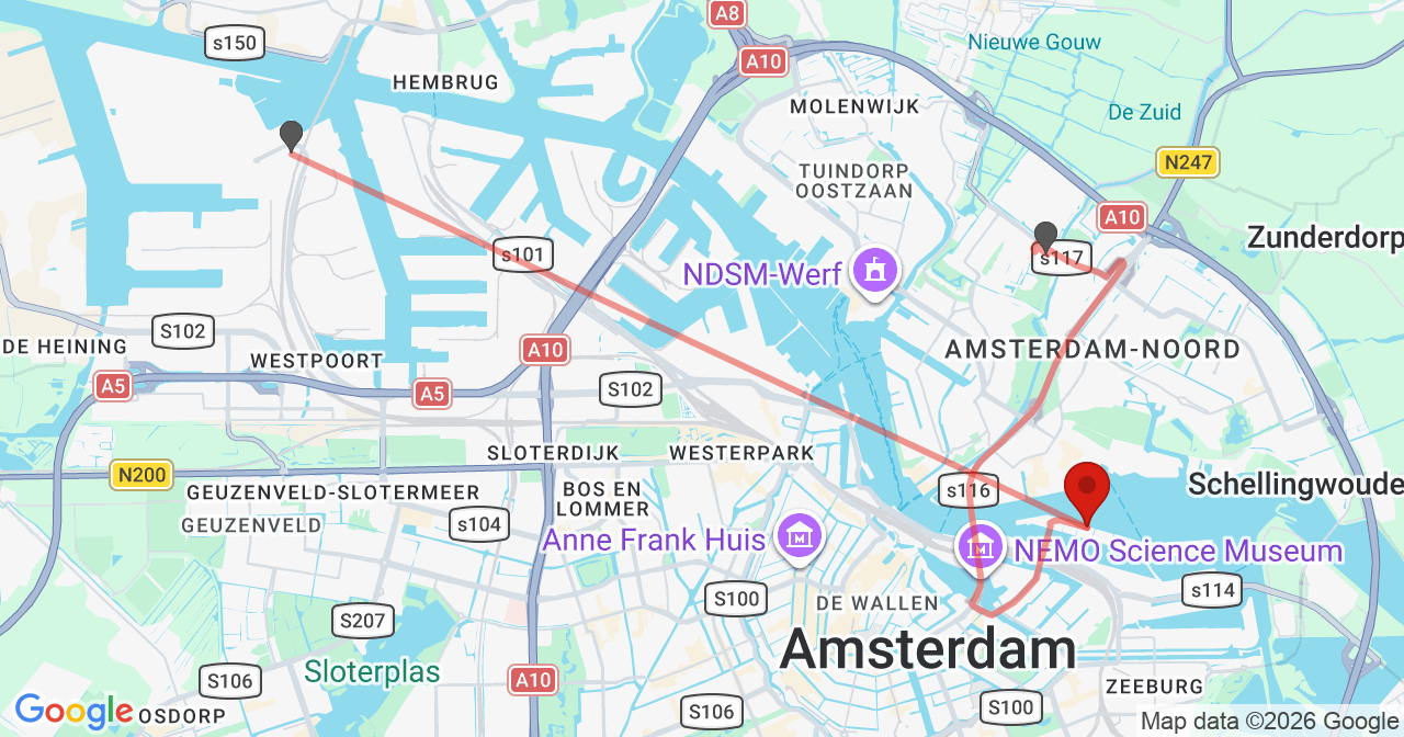 Kaart van het incident in Amsterdam met de aanrijroutes van de gealarmeerde eenheden
