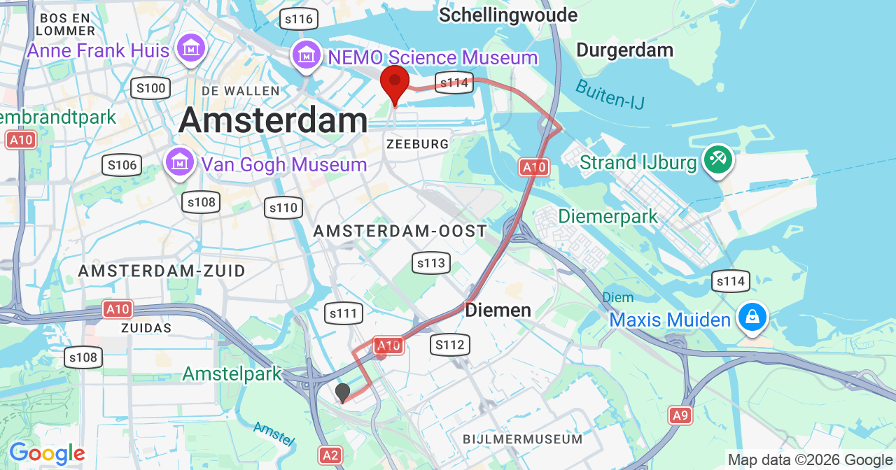 Kaart van het incident in Amsterdam met de aanrijroutes van de gealarmeerde eenheden