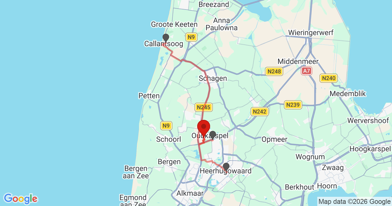 Kaart van het incident in Oudkarspel met de aanrijroutes van de gealarmeerde eenheden