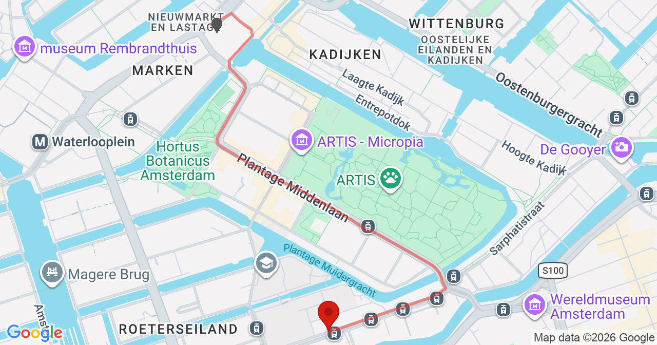 Kaart van het incident in Amsterdam met de aanrijroutes van de gealarmeerde eenheden