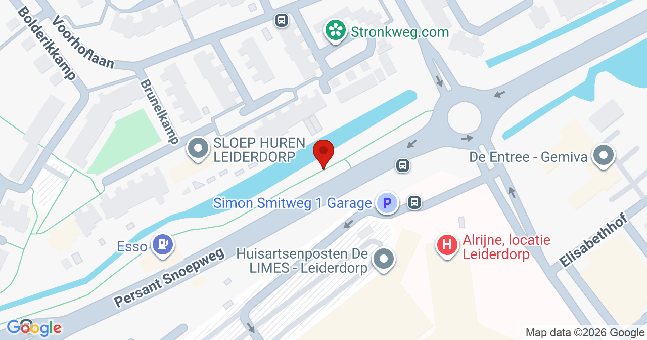 Kaart van het incident in Leiderdorp met de aanrijroutes van de gealarmeerde eenheden