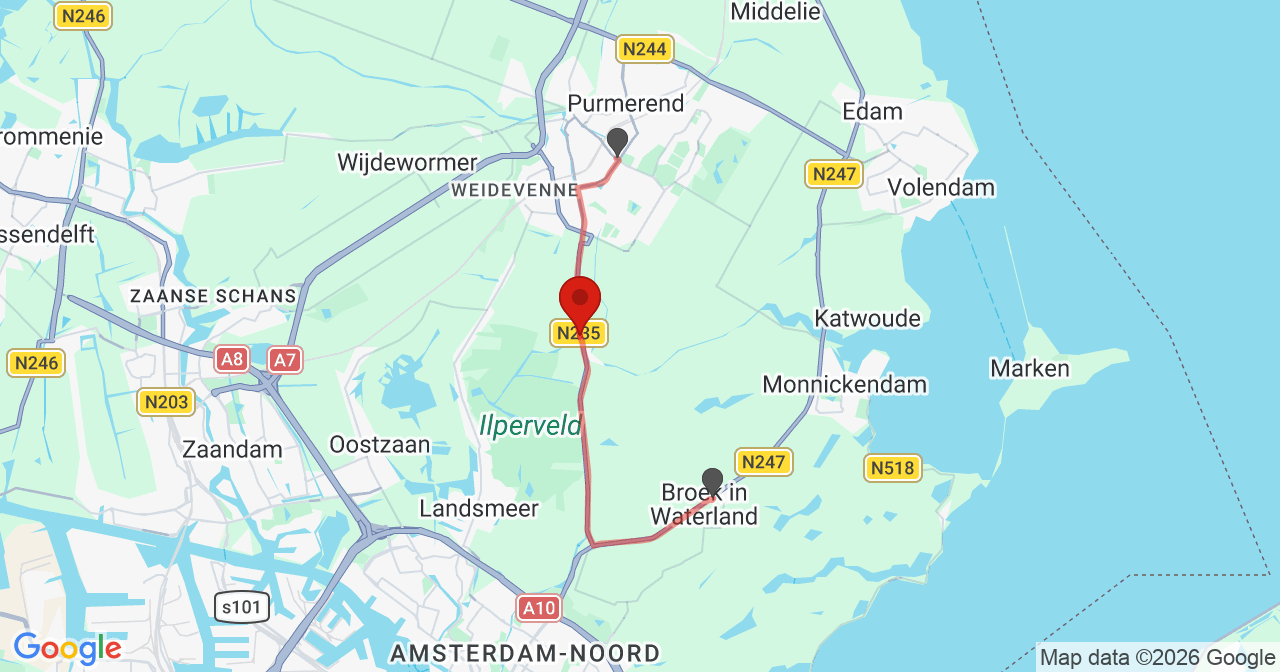 Kaart van het incident in Ilpendam met de aanrijroutes van de gealarmeerde eenheden