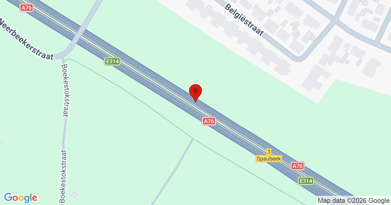 Kaart van het incident in Geleen met de aanrijroutes van de gealarmeerde eenheden