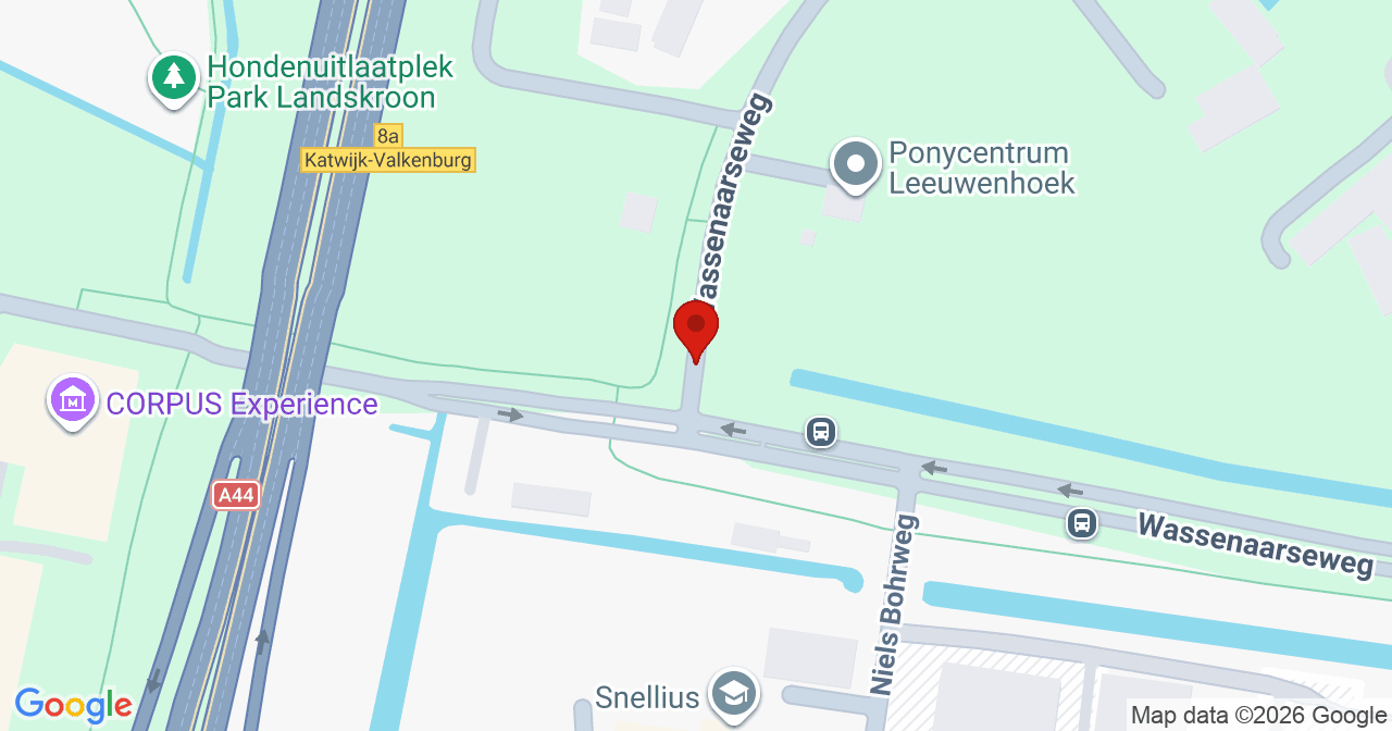 Kaart van het incident in Leiden met de aanrijroutes van de gealarmeerde eenheden
