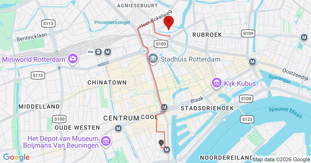 Kaart van het incident in Rotterdam met de aanrijroutes van de gealarmeerde eenheden