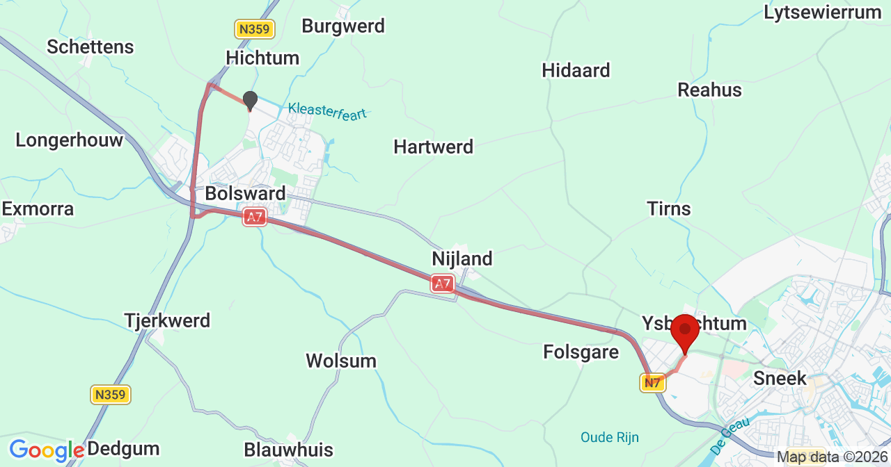 Kaart van het incident in Sneek met de aanrijroutes van de gealarmeerde eenheden