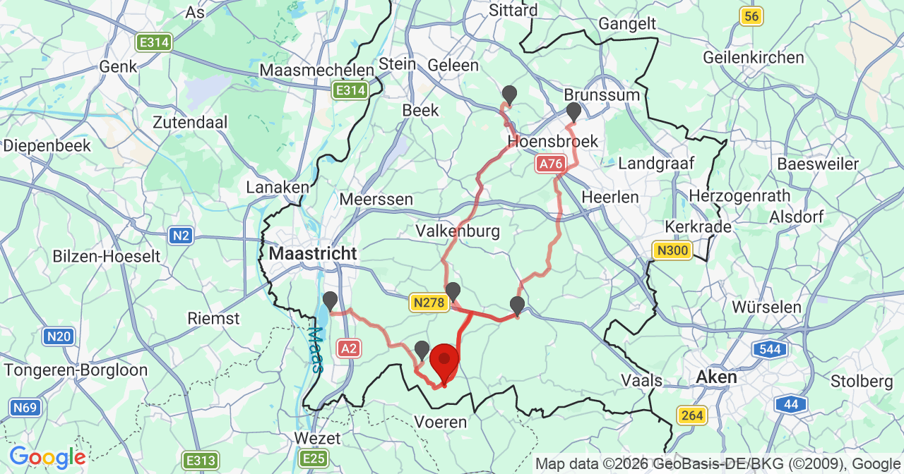 Kaart van het incident in Noorbeek met de aanrijroutes van de gealarmeerde eenheden