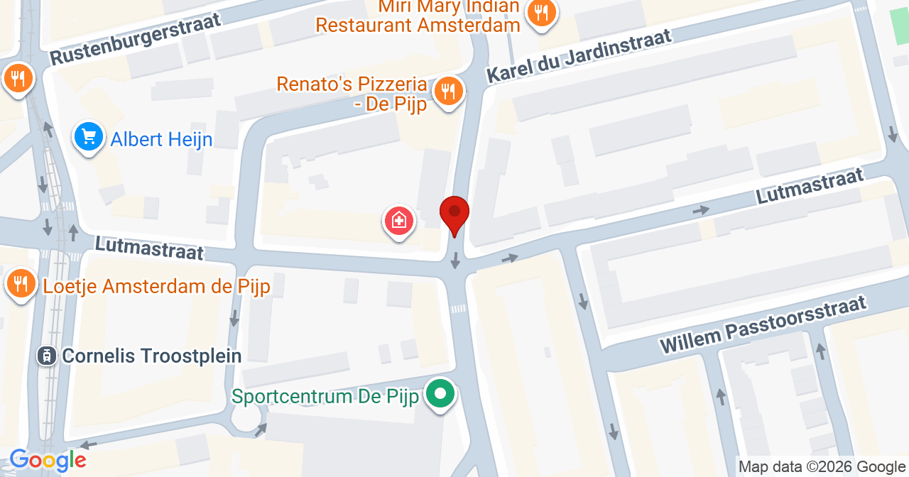 Kaart van het incident in Amsterdam met de aanrijroutes van de gealarmeerde eenheden