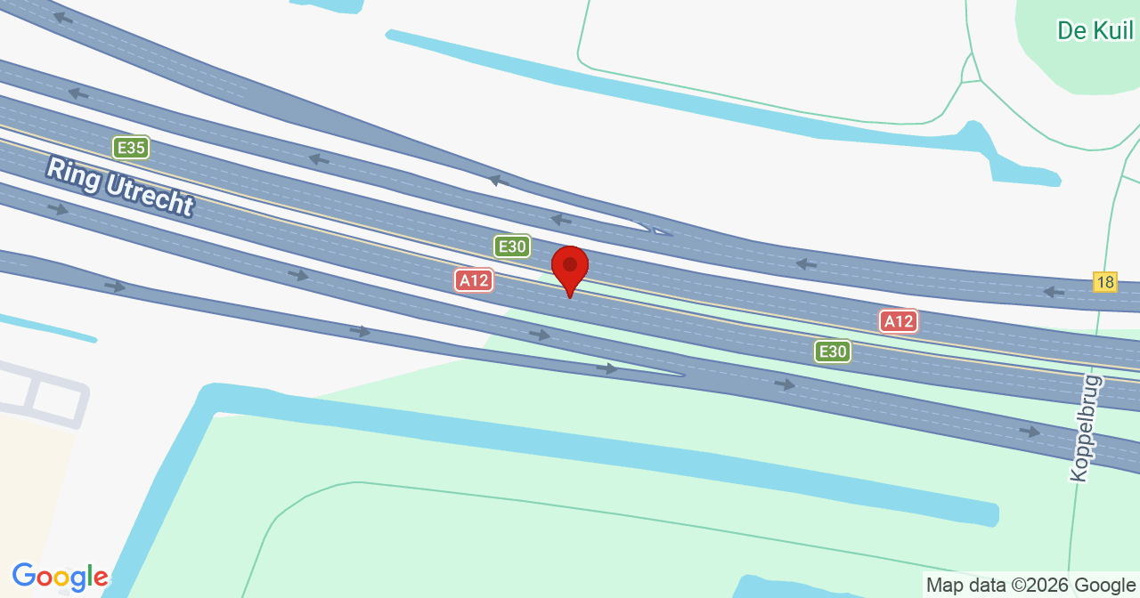 Kaart van het incident in Utrecht met de aanrijroutes van de gealarmeerde eenheden