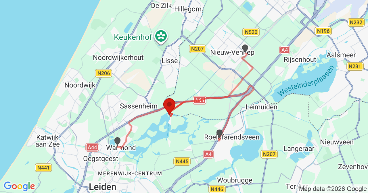 Kaart van het incident in Warmond met de aanrijroutes van de gealarmeerde eenheden