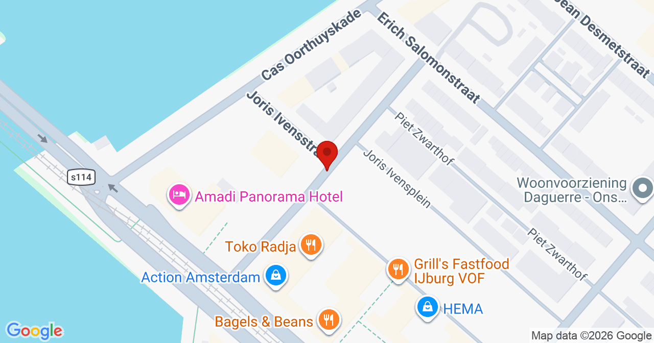 Kaart van het incident in Amsterdam met de aanrijroutes van de gealarmeerde eenheden
