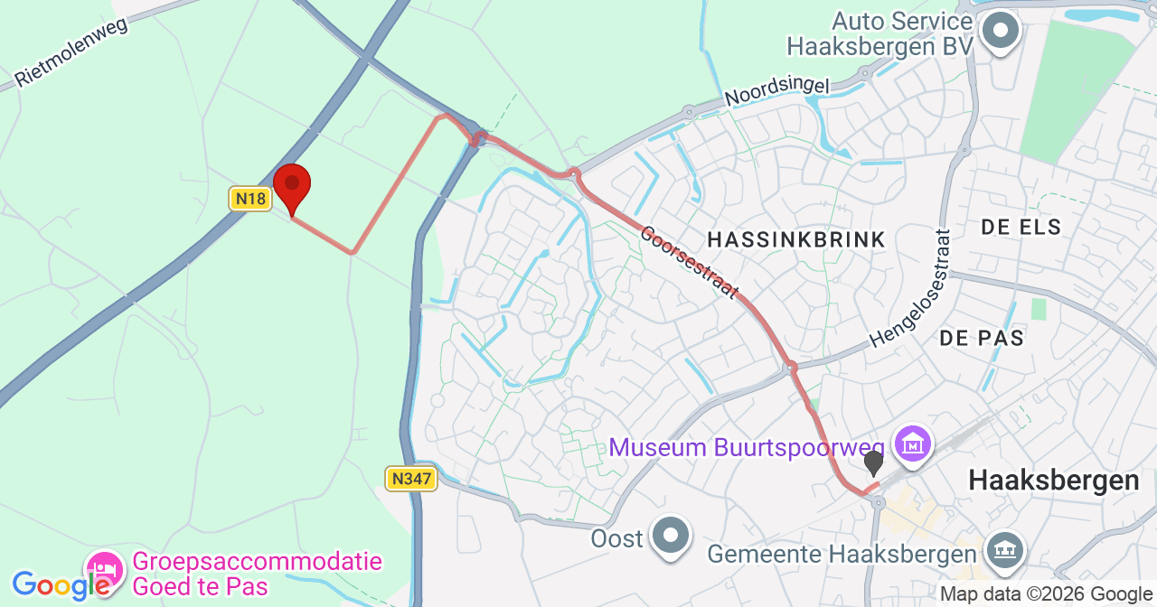 Kaart van het incident in Haaksbergen met de aanrijroutes van de gealarmeerde eenheden