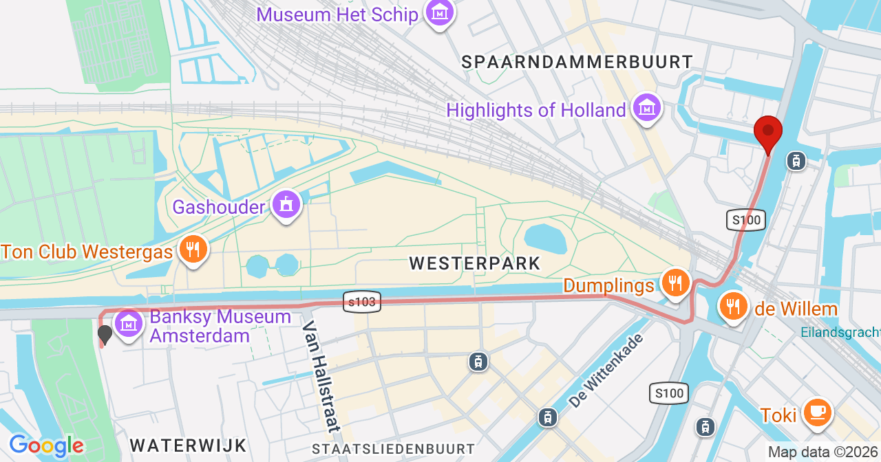 Kaart van het incident in Amsterdam met de aanrijroutes van de gealarmeerde eenheden