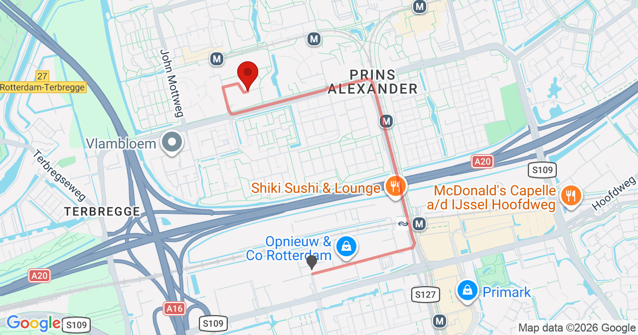 Kaart van het incident in Rotterdam met de aanrijroutes van de gealarmeerde eenheden