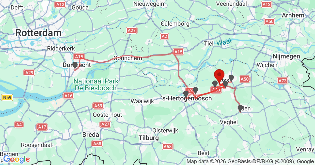 Kaart van het incident in Geffen met de aanrijroutes van de gealarmeerde eenheden