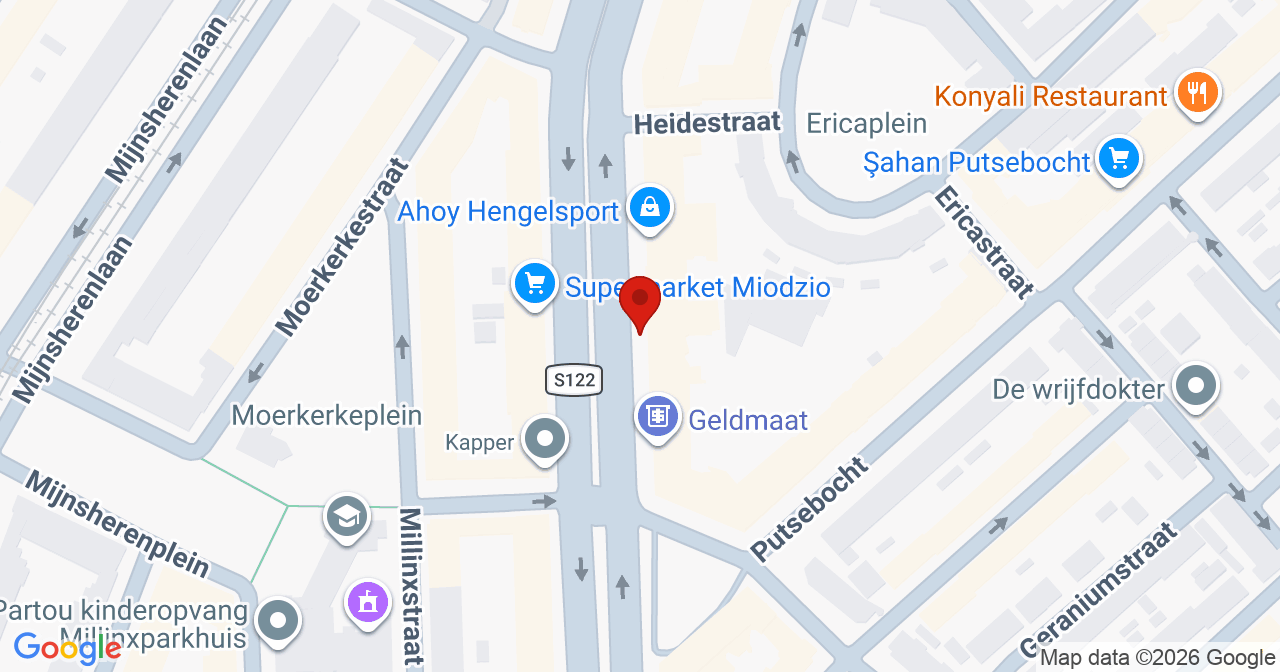 Kaart van het incident in Rotterdam met de aanrijroutes van de gealarmeerde eenheden