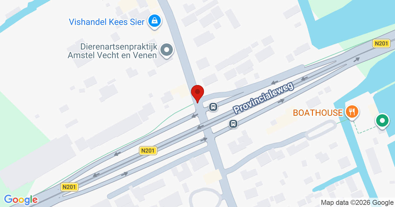 Kaart van het incident in Vinkeveen met de aanrijroutes van de gealarmeerde eenheden