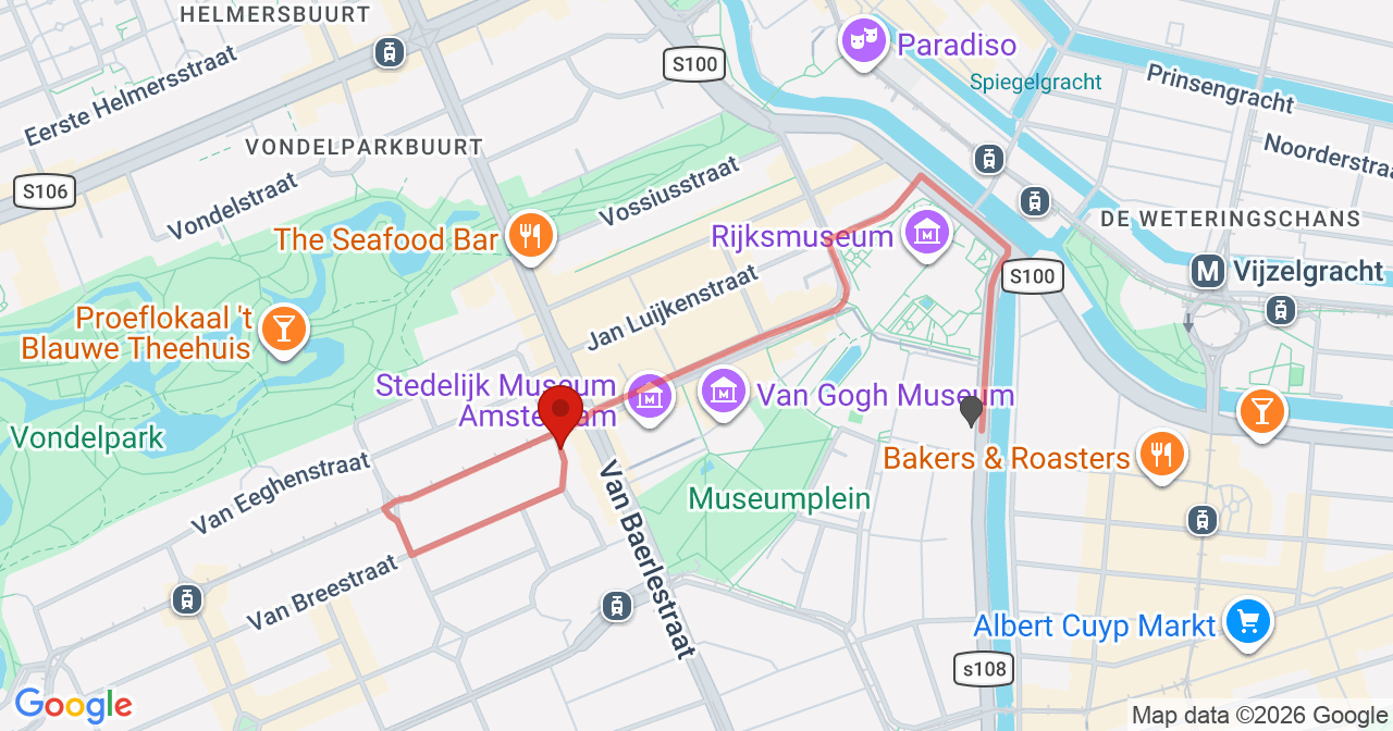 Kaart van het incident in Amsterdam met de aanrijroutes van de gealarmeerde eenheden
