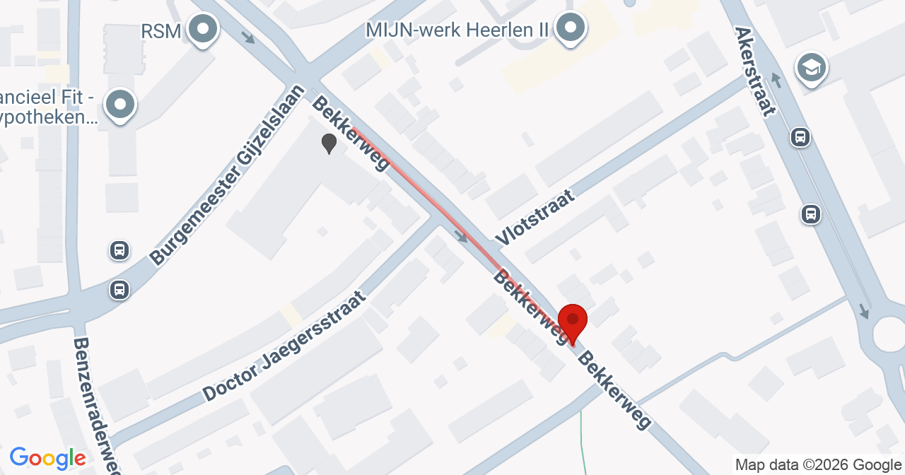 Kaart van het incident in Heerlen met de aanrijroutes van de gealarmeerde eenheden