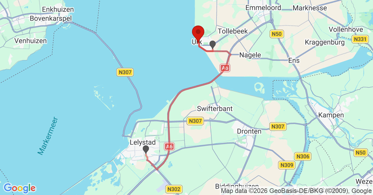 Kaart van het incident in Urk met de aanrijroutes van de gealarmeerde eenheden