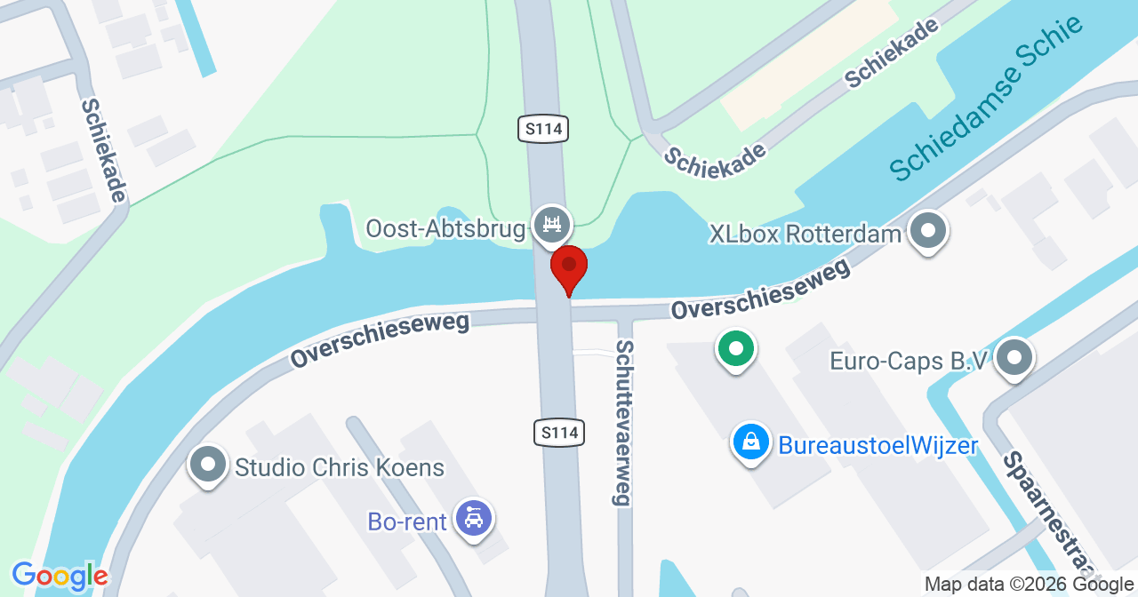 Kaart van het incident in Rotterdam met de aanrijroutes van de gealarmeerde eenheden