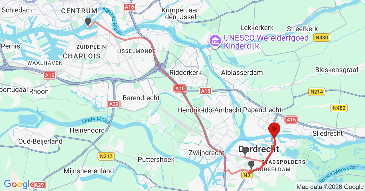 Kaart van het incident in Dordrecht met de aanrijroutes van de gealarmeerde eenheden
