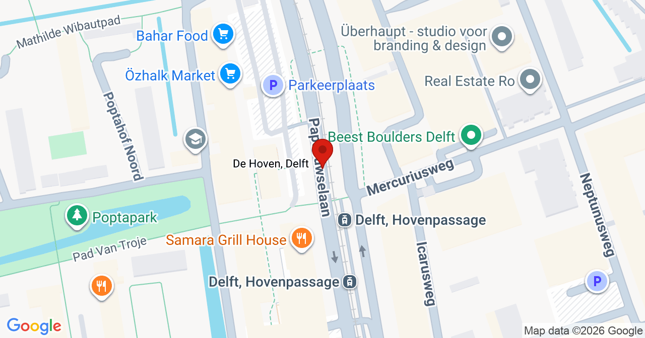 Kaart van het incident in Delft met de aanrijroutes van de gealarmeerde eenheden