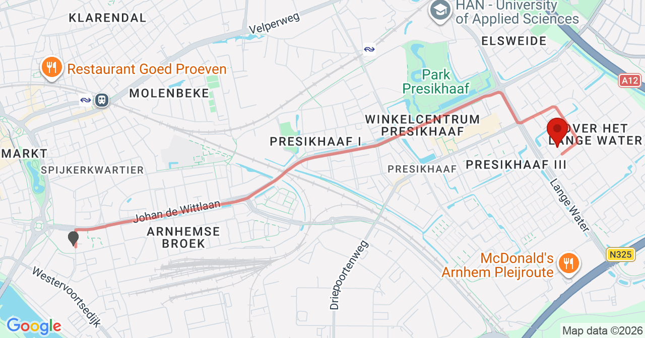 Kaart van het incident in Arnhem met de aanrijroutes van de gealarmeerde eenheden
