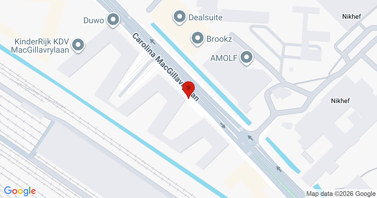 Kaart van het incident in Amsterdam met de aanrijroutes van de gealarmeerde eenheden