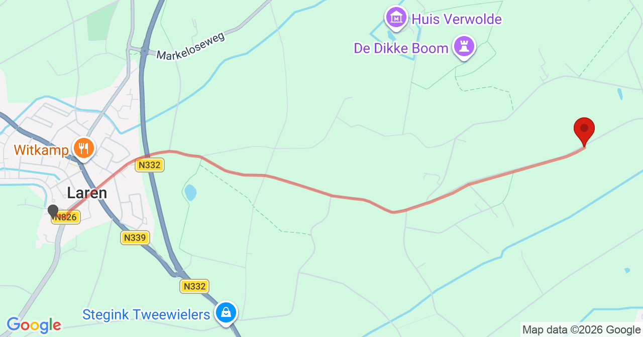 Kaart van het incident in Laren met de aanrijroutes van de gealarmeerde eenheden