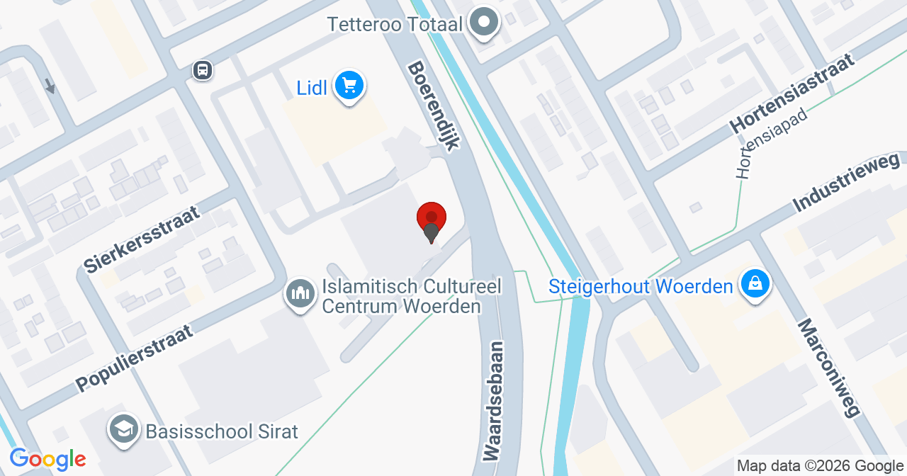 Kaart van het incident in Woerden met de aanrijroutes van de gealarmeerde eenheden