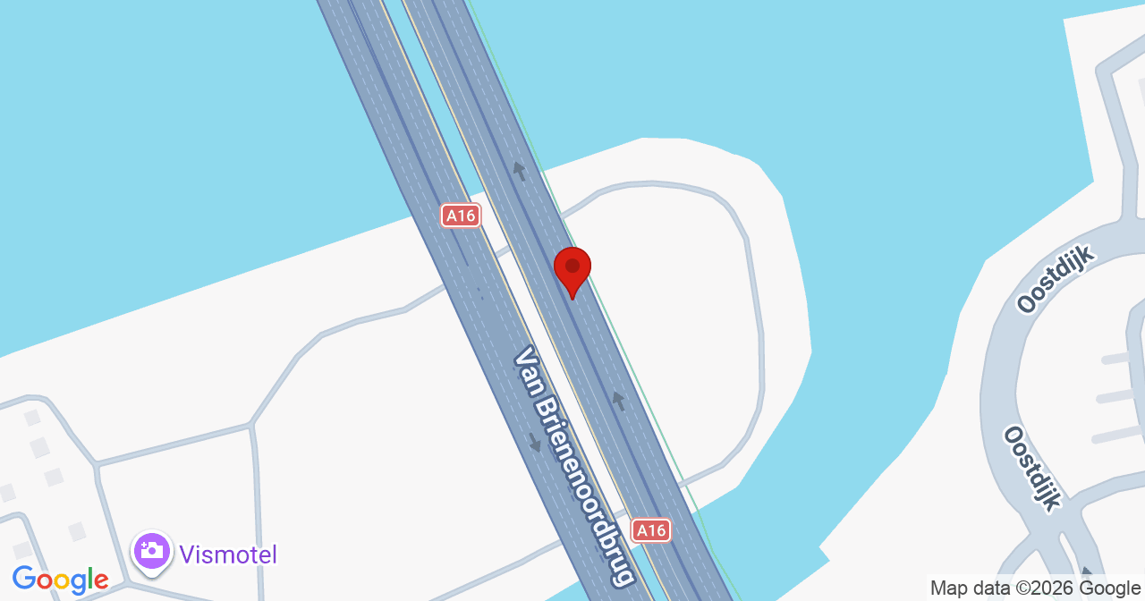 Kaart van het incident in Rotterdam met berekende routes vanaf gealarmeerde posten