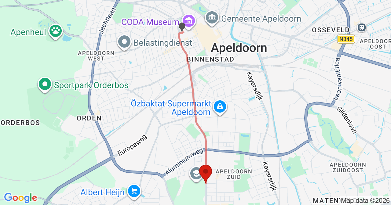 Kaart van het incident in Apeldoorn met de aanrijroutes van de gealarmeerde eenheden
