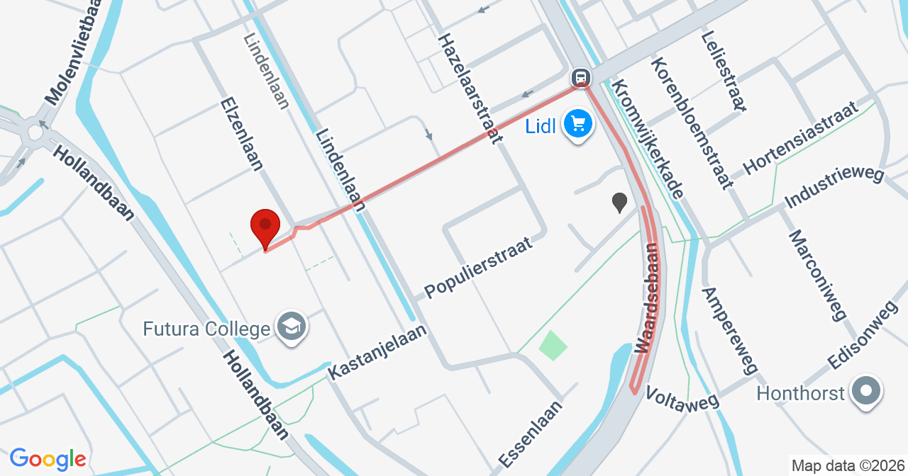 Kaart van het incident in Woerden met berekende routes vanaf gealarmeerde posten