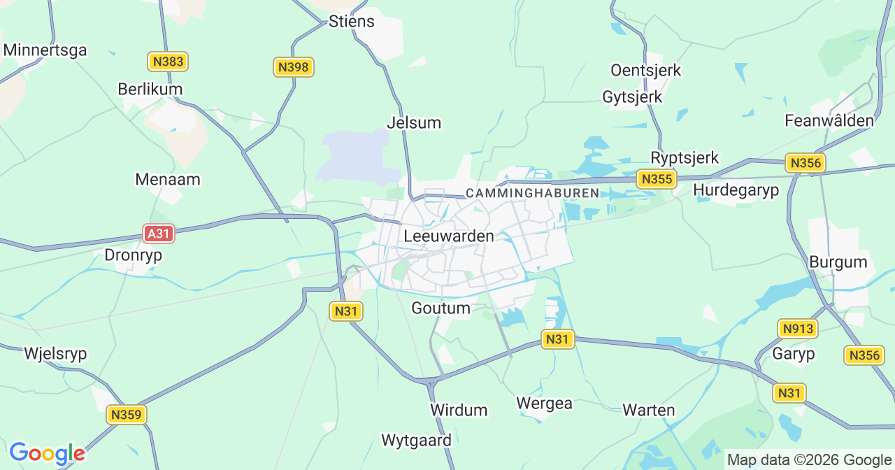 Kaart van het incident in Leeuwarden met berekende routes vanaf gealarmeerde posten