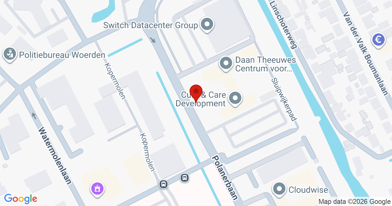 Kaart van het incident in Woerden met berekende routes vanaf gealarmeerde posten
