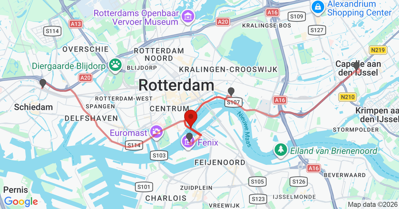 Kaart van het incident in Rotterdam met de aanrijroutes van de gealarmeerde eenheden