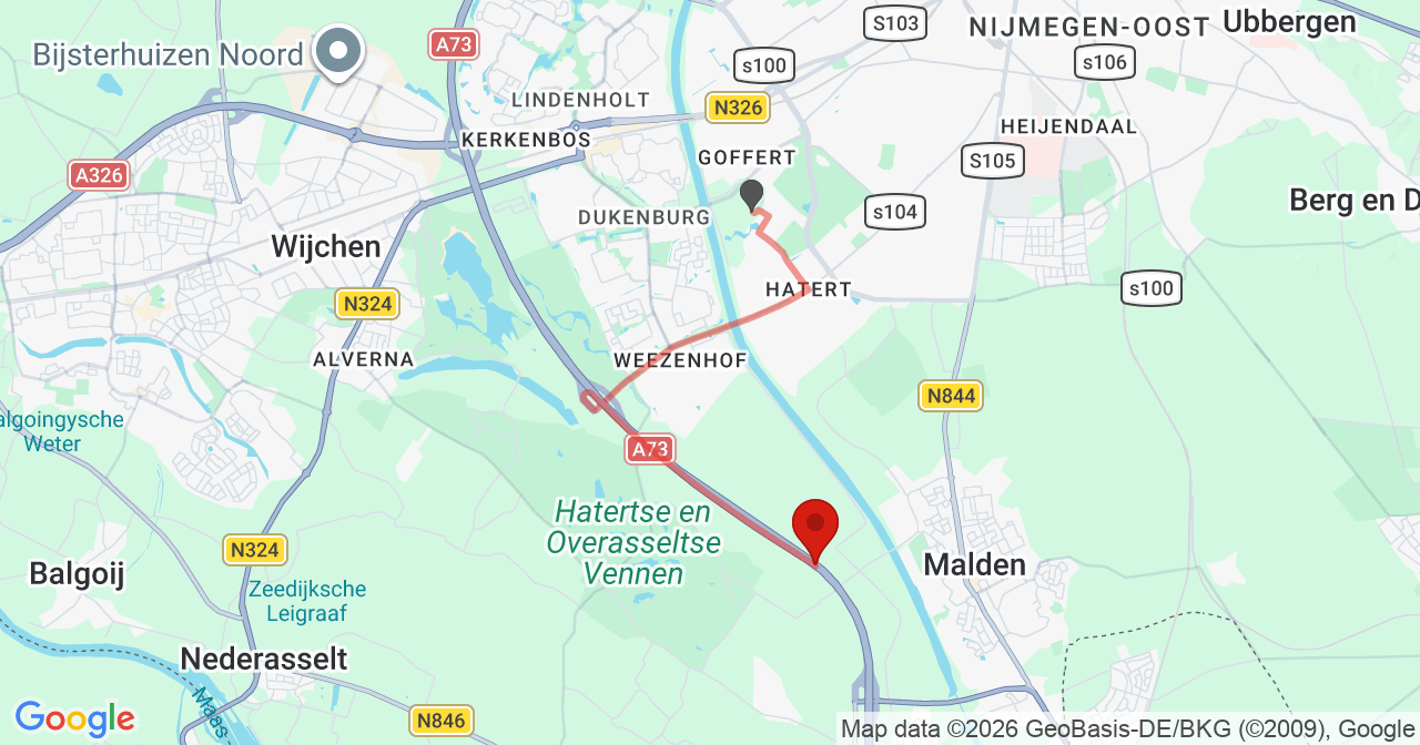 Kaart van het incident in Overasselt met berekende routes vanaf gealarmeerde posten