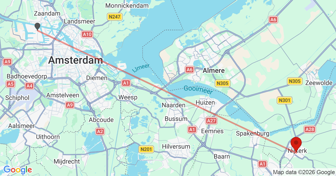 Kaart van het incident in Nijkerk met berekende routes vanaf gealarmeerde posten