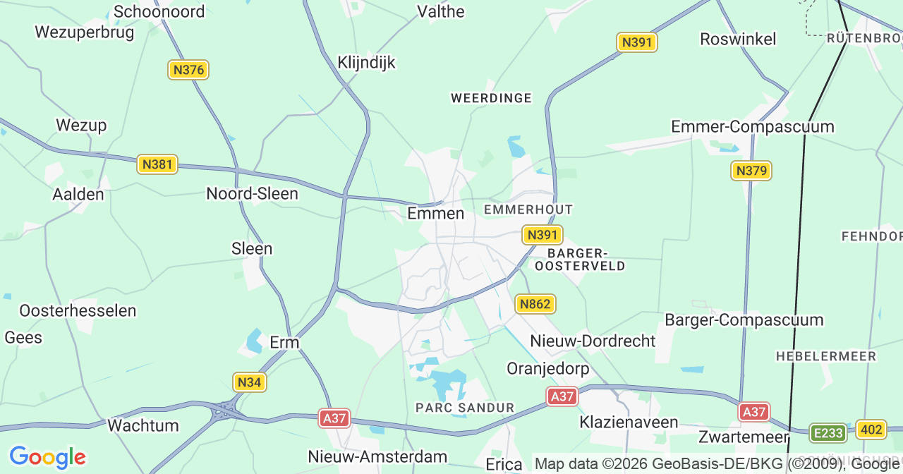Kaart van het incident in Emmen met berekende routes vanaf gealarmeerde posten