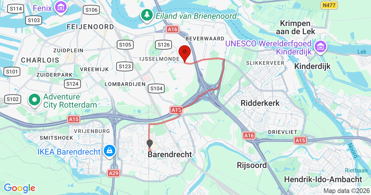 Kaart van het incident in Rotterdam met de aanrijroutes van de gealarmeerde eenheden