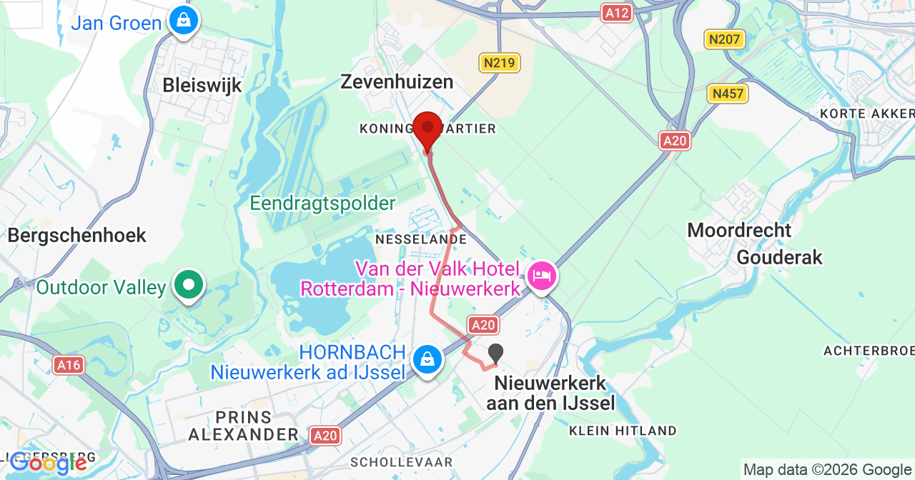 Kaart van het incident in Zevenhuizen met berekende routes vanaf gealarmeerde posten