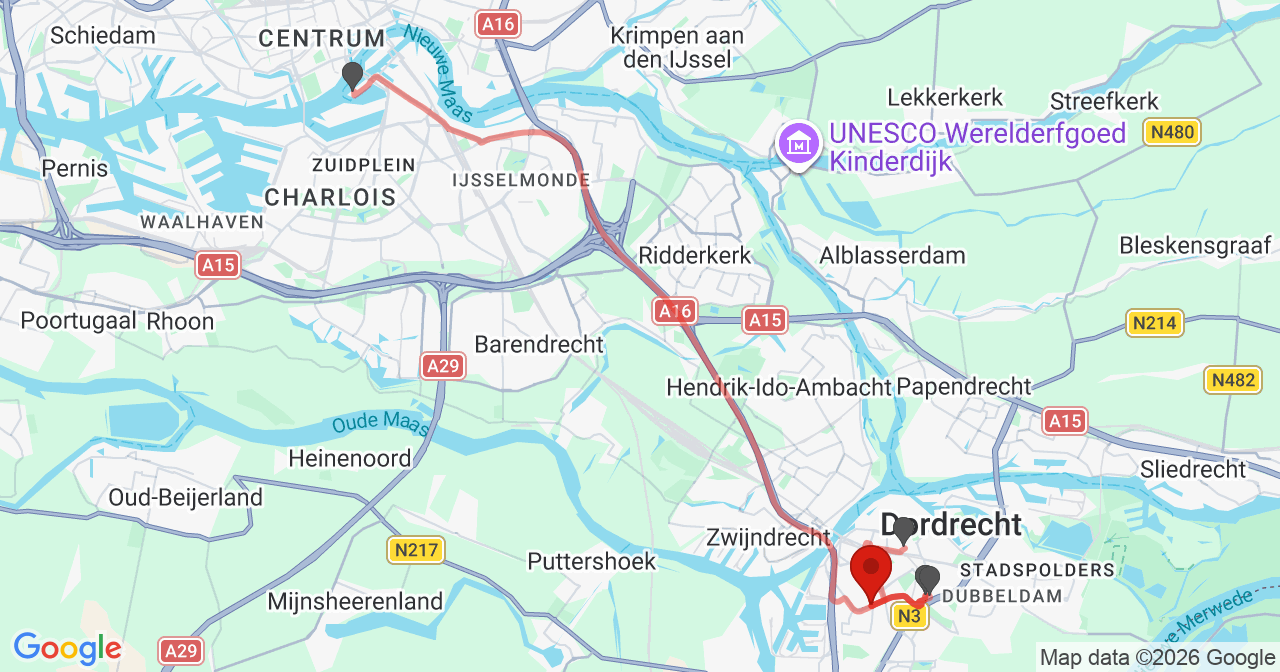 Kaart van het incident in Dordrecht met berekende routes vanaf gealarmeerde posten