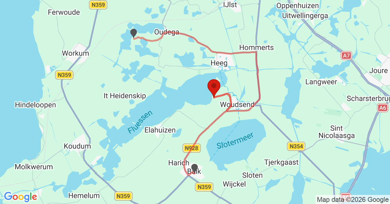 Kaart van het incident in Indijk met de aanrijroutes van de gealarmeerde eenheden