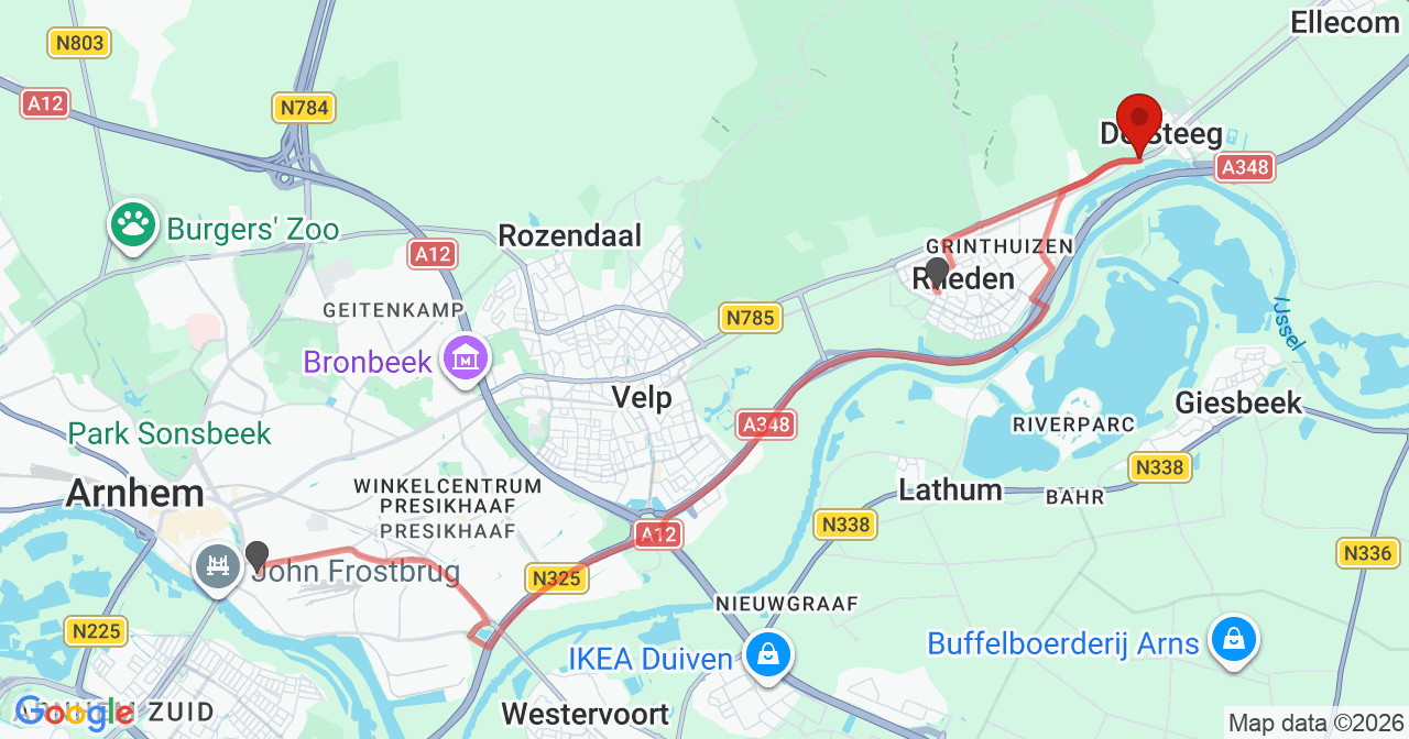 Kaart van het incident in De Steeg met berekende routes vanaf gealarmeerde posten